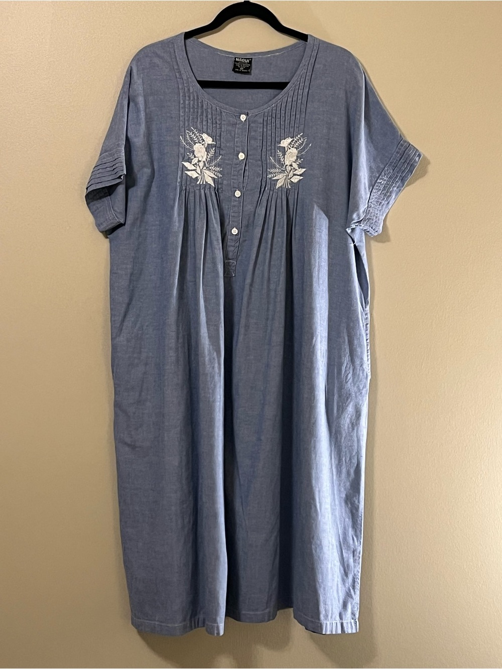 Vintage Naqui 100% cotton Light Blue Embroidered Button-Front Day Dress